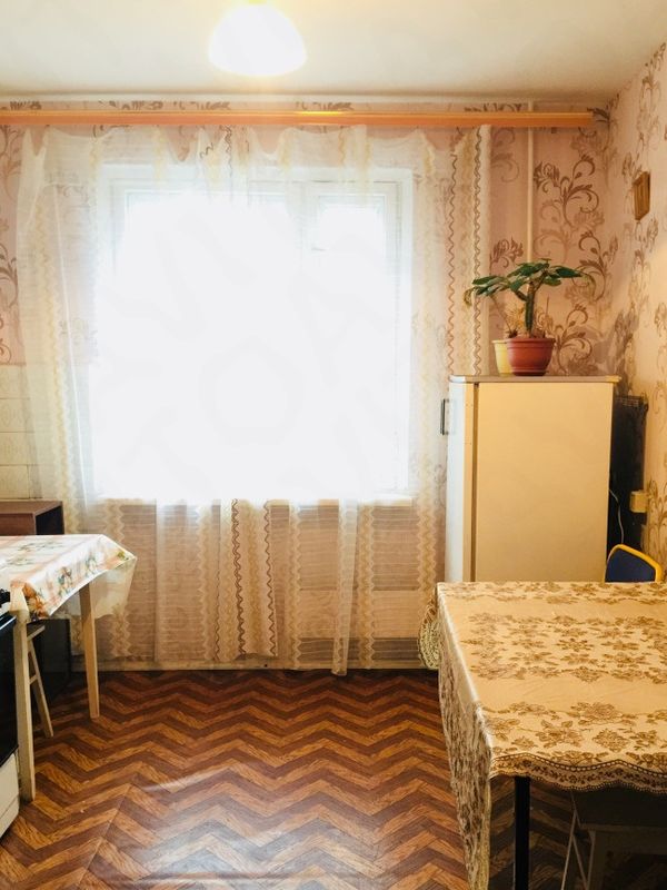 улица Сергея Есенина, 38